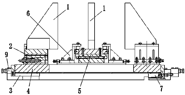 A main pump support device for a large-scale nuclear-grade main pump test bench