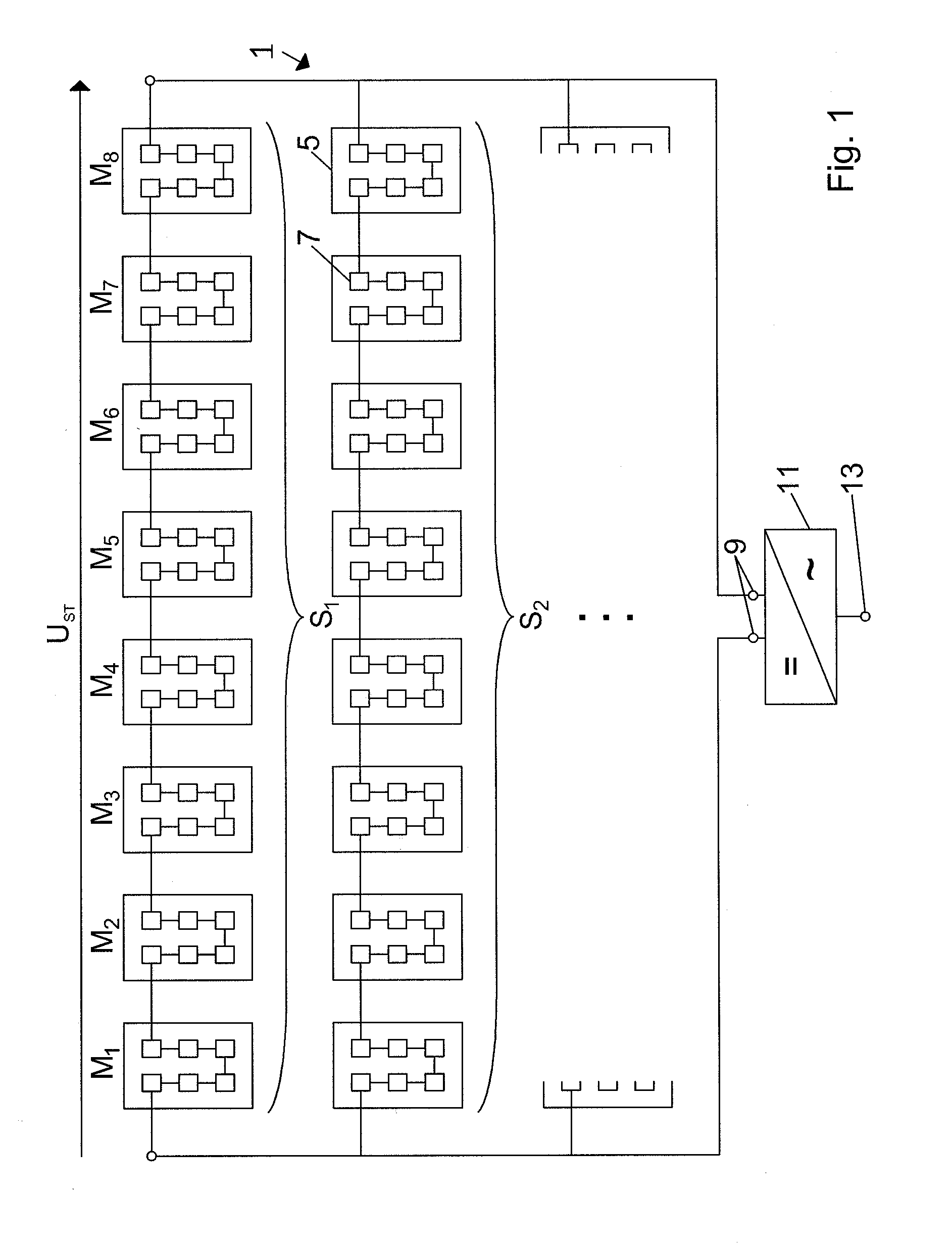 Photovoltaic arrays, in part having switches for short-circuiting of modules