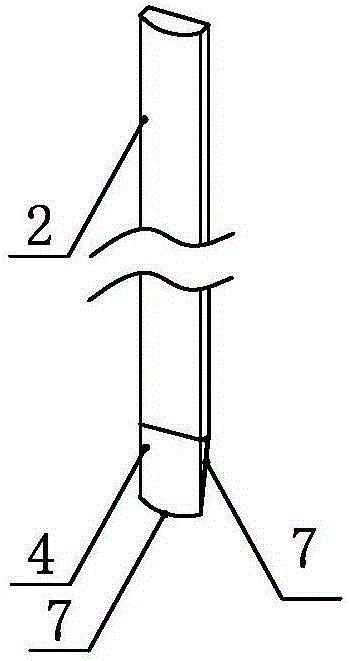 Device enabling solid medium to be conveniently cleaned and method for using device