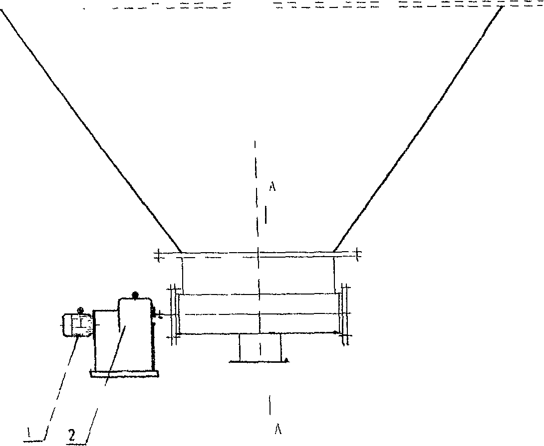 Slag discharging device for dust collector