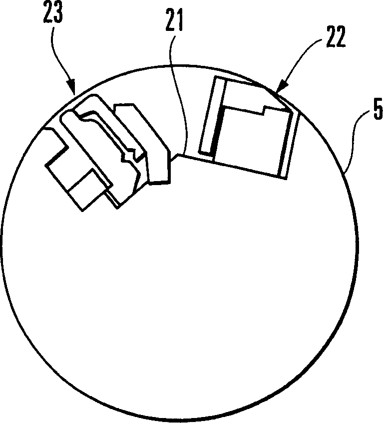 Plate holding apparatus
