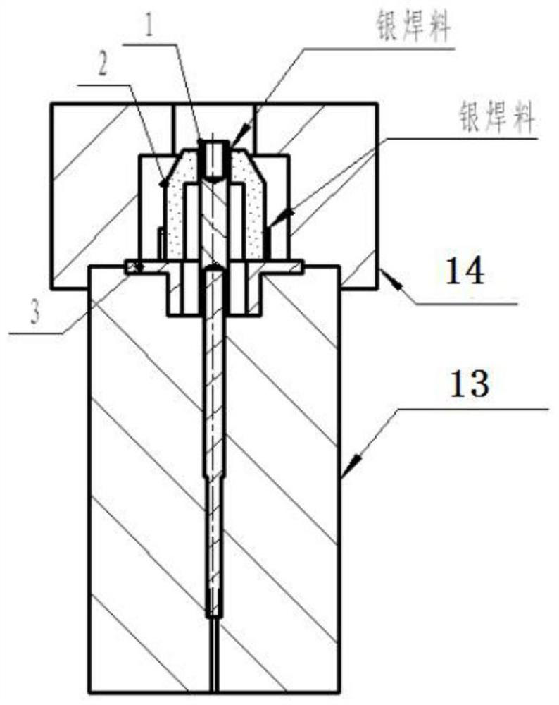 A coupling cavity traveling wave tube energy transmission structure and its assembly method