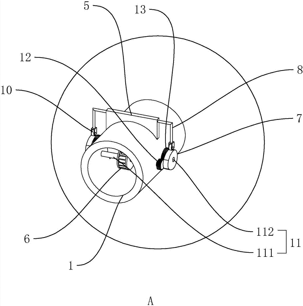 Garden water spraying device