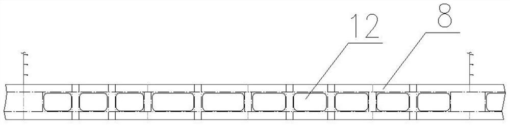 Bottom structure of a container ship with concentrated arrangement of bottom girders