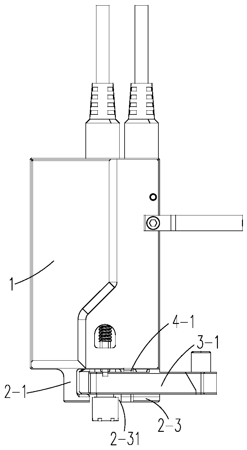 Glue dispenser, piezoelectric injection valve and quick assembling and disassembling flow channel device thereof