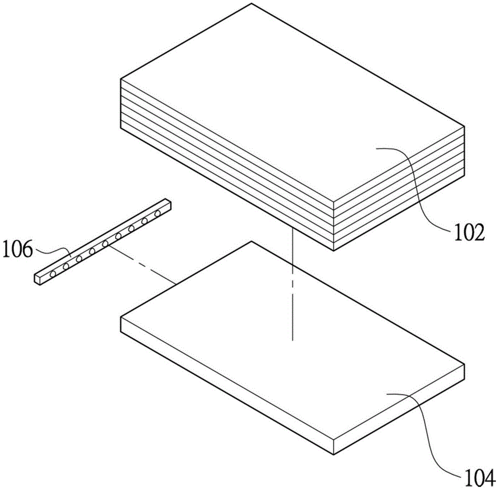 Transparent display, front light guiding plate and layout method of microstructural pattern of front light guiding plate
