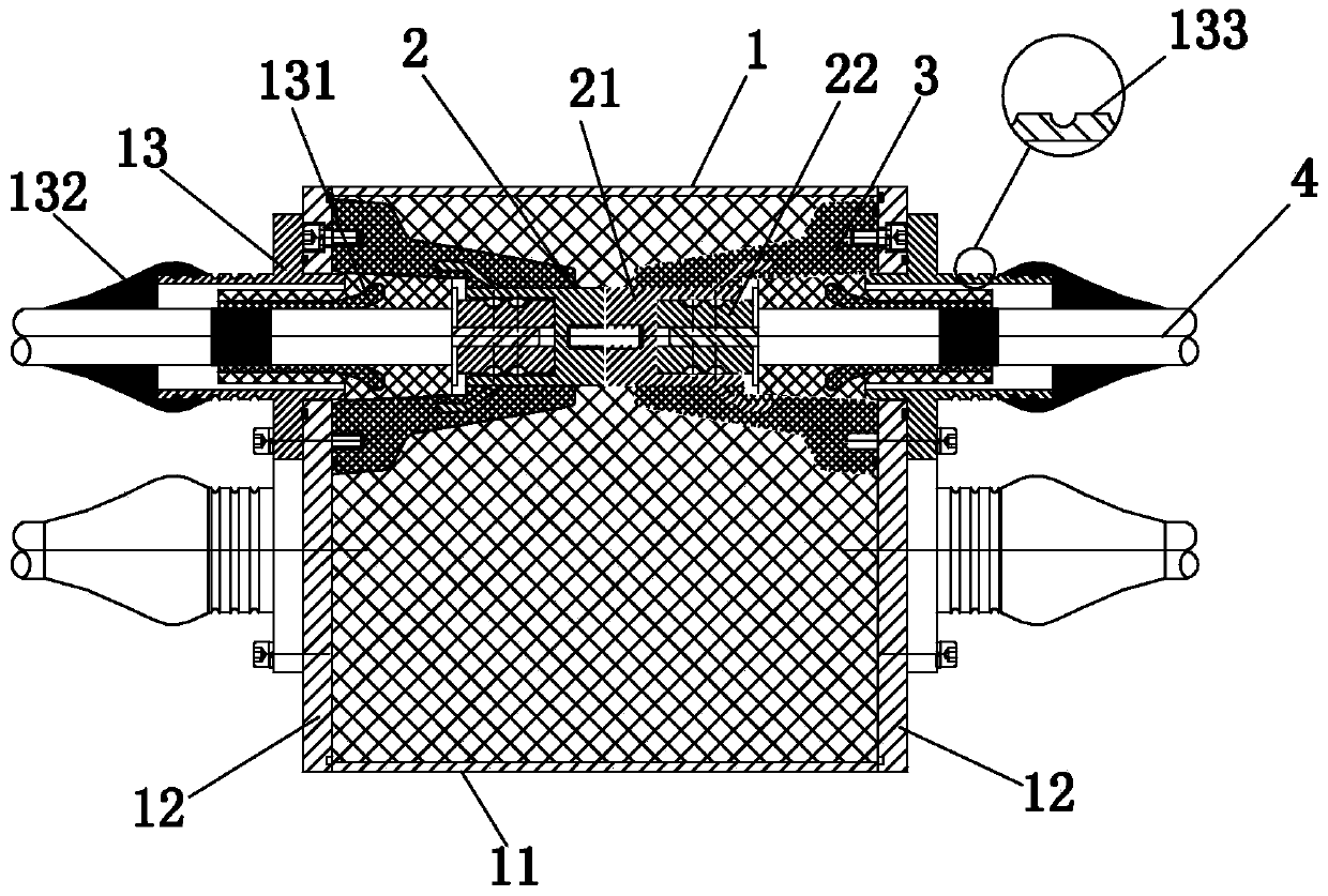 Plug-in three-core cable intermediate joint