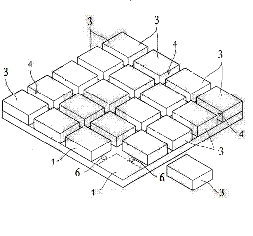 Water permeable paving plate and construction method thereof