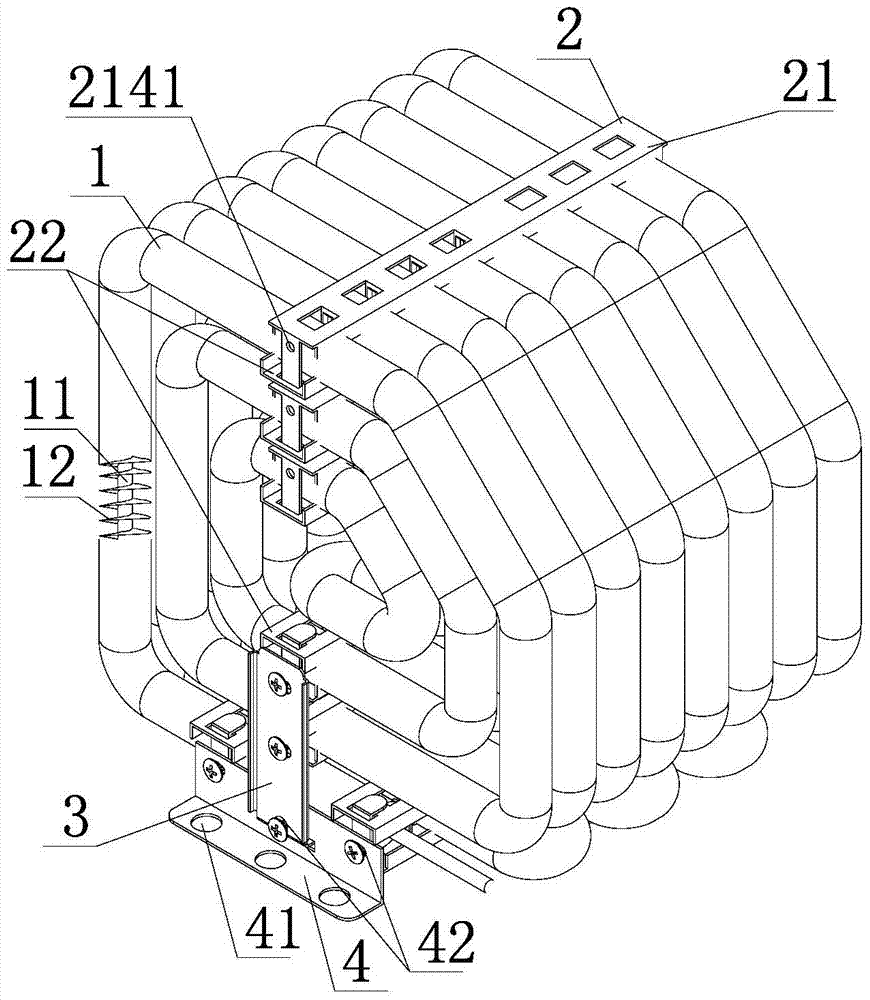 A fastening bracket fastening rotary fin heat exchanger
