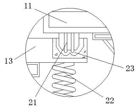 Storage device having screening function and for metal mining industry