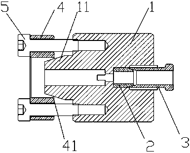 Medium and high pressure resistant self-sealing square-circle conversion joint and sealing connection method for hose