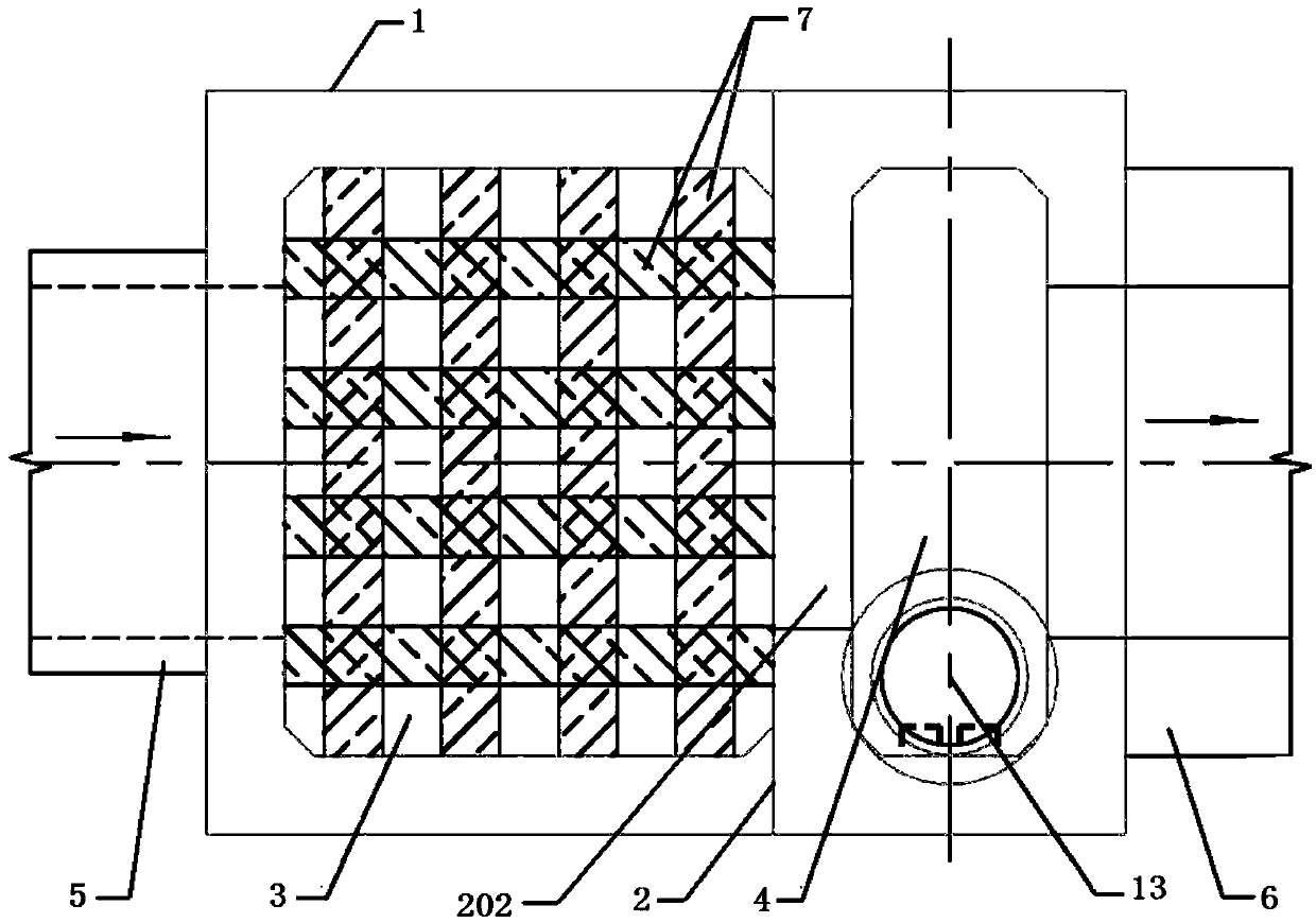 Large-flow, high-drop drainage drop well and its multi-layer energy dissipation construction method