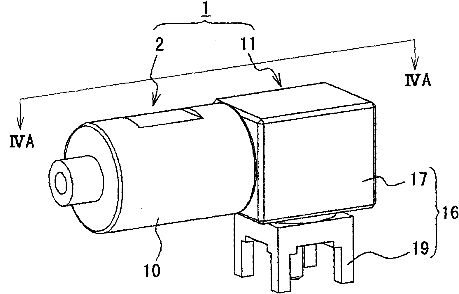 Coaxial connector and coaxial connector with antenna