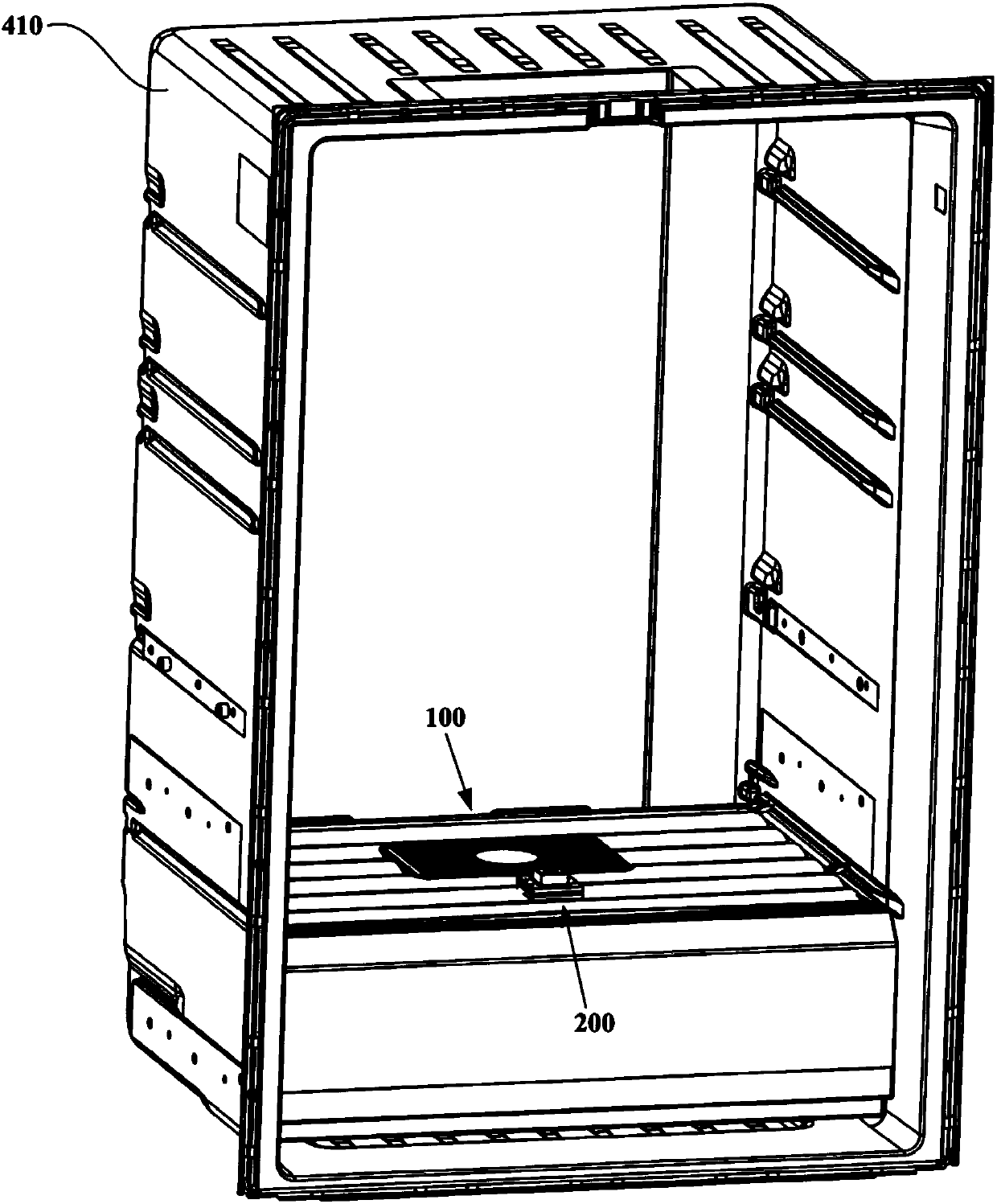 Refrigerating device for cold storage