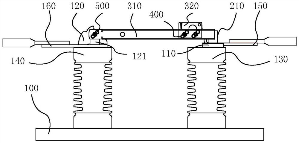 Disconnecting link fastening device