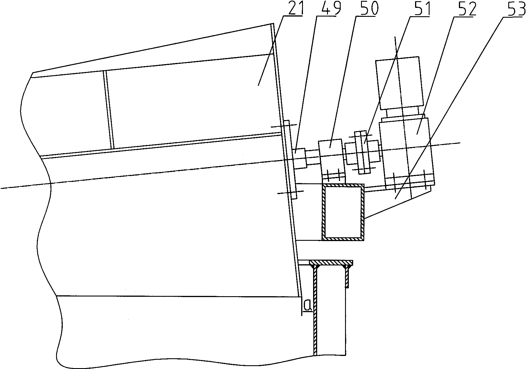 Transmission device of mud throwing spoon for shallow-tank air-floatation water purifier