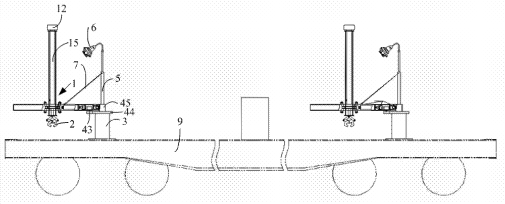 Lifting device and long steel rail transport vehicle set
