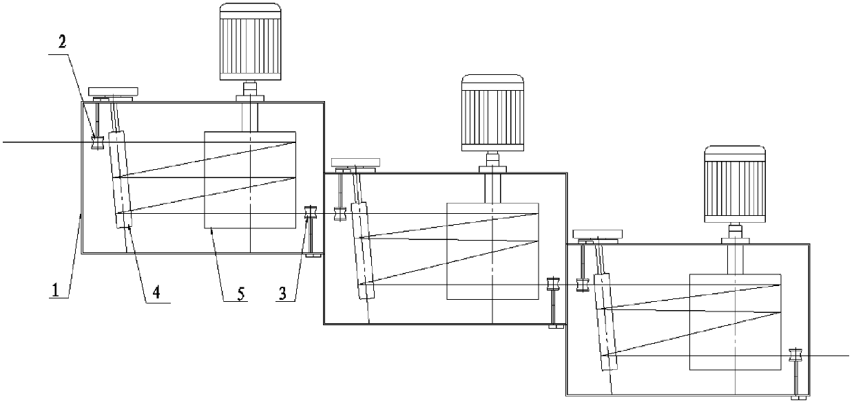 Fiber extraction device and fiber multi-stage extraction device