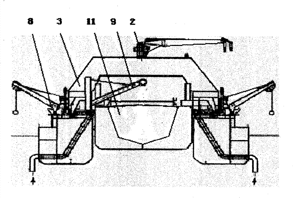 Non-mudhold double-body drag suction dredger and construction method thereof