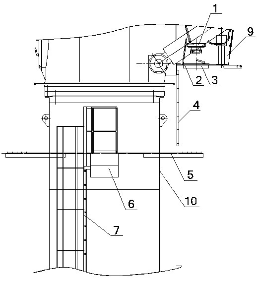 Emergency escape structure of variable amplitude oil cylinder crane for ship and use method of emergency escape structure