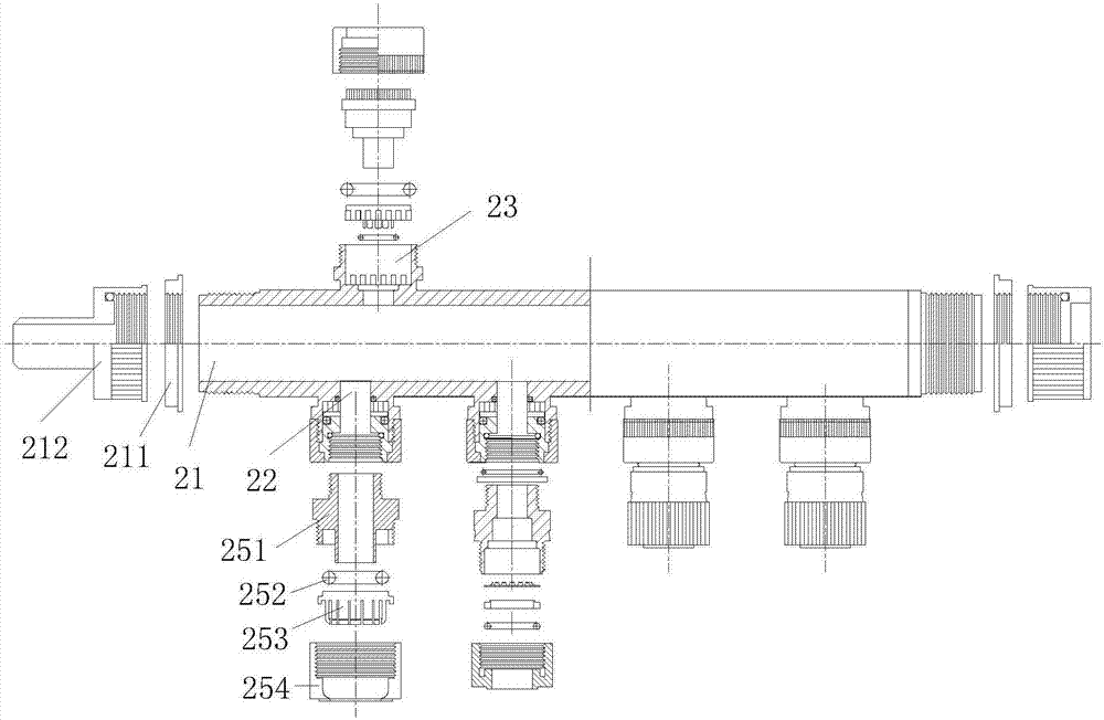 Indoor floor heating water collection and distribution device