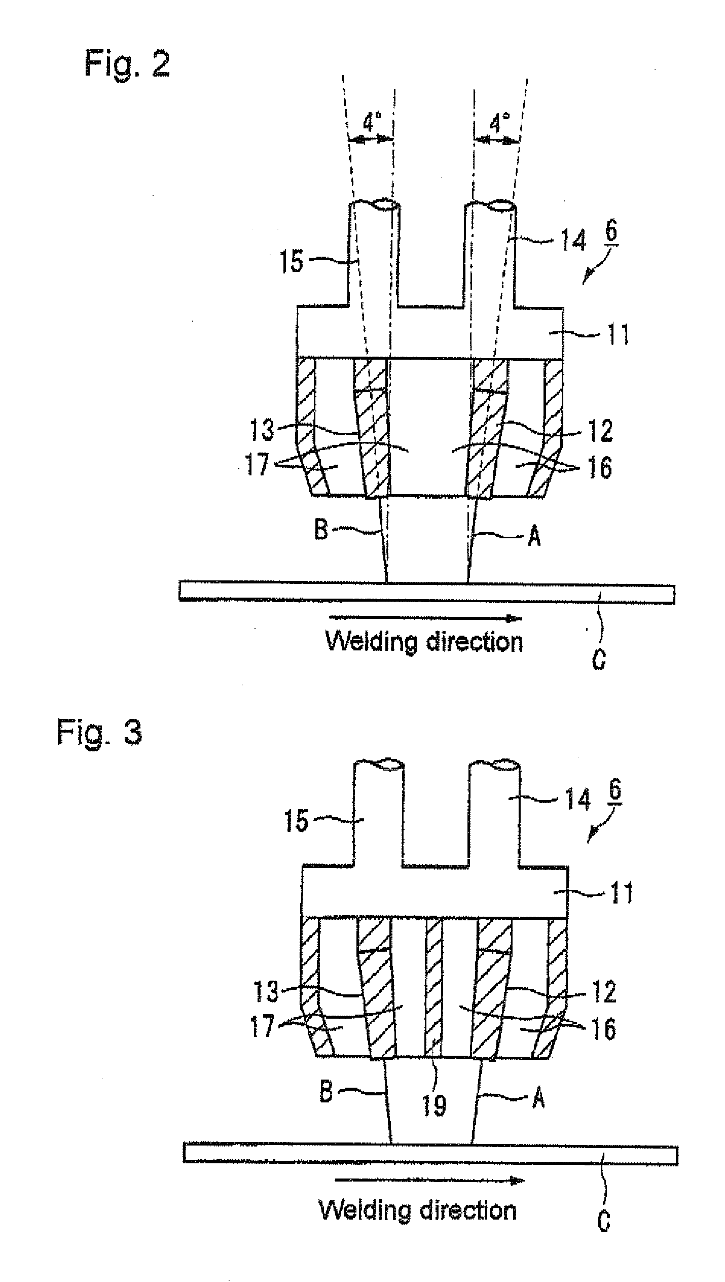 Method for tandem gas metal arc welding, and welding torch and welding apparatus used therefor