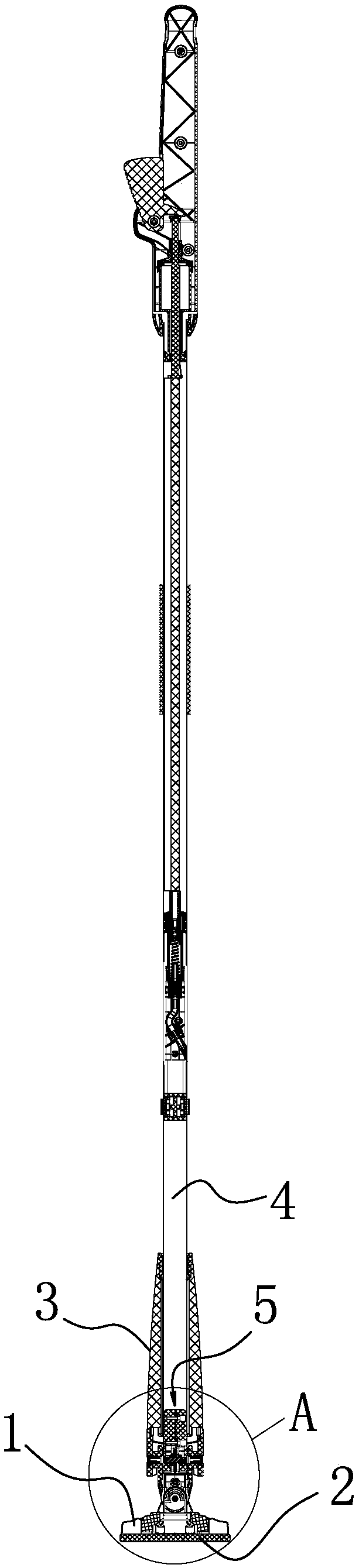 Water twisting mechanism for flat mop