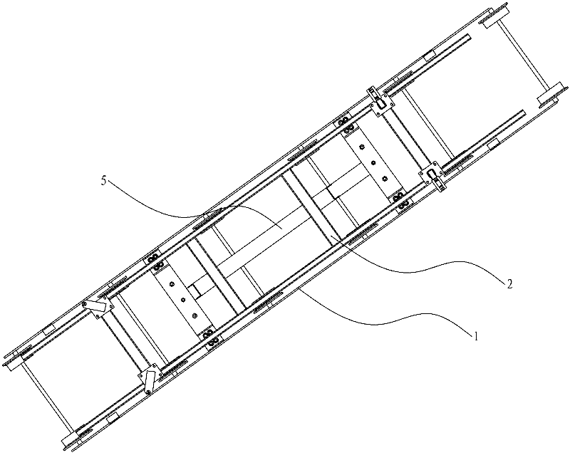 Automobile body conveying device