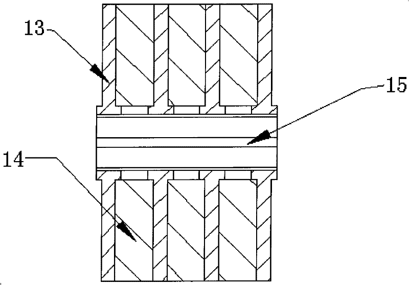 Pole shoe used for slow-wave heat dissipation of millimeter traveling wave tube and production method thereof