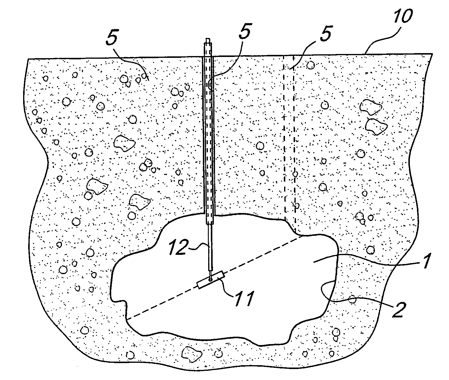 Method for saturating cavities present in a mass of soil or in a body in general