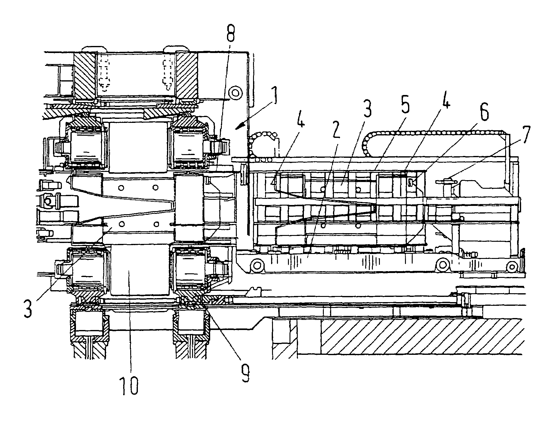 Device and working method for automatically changing the work rolls, the back-up rolls and the intermediate rolls of a single-stand or multiple-stand strip mill
