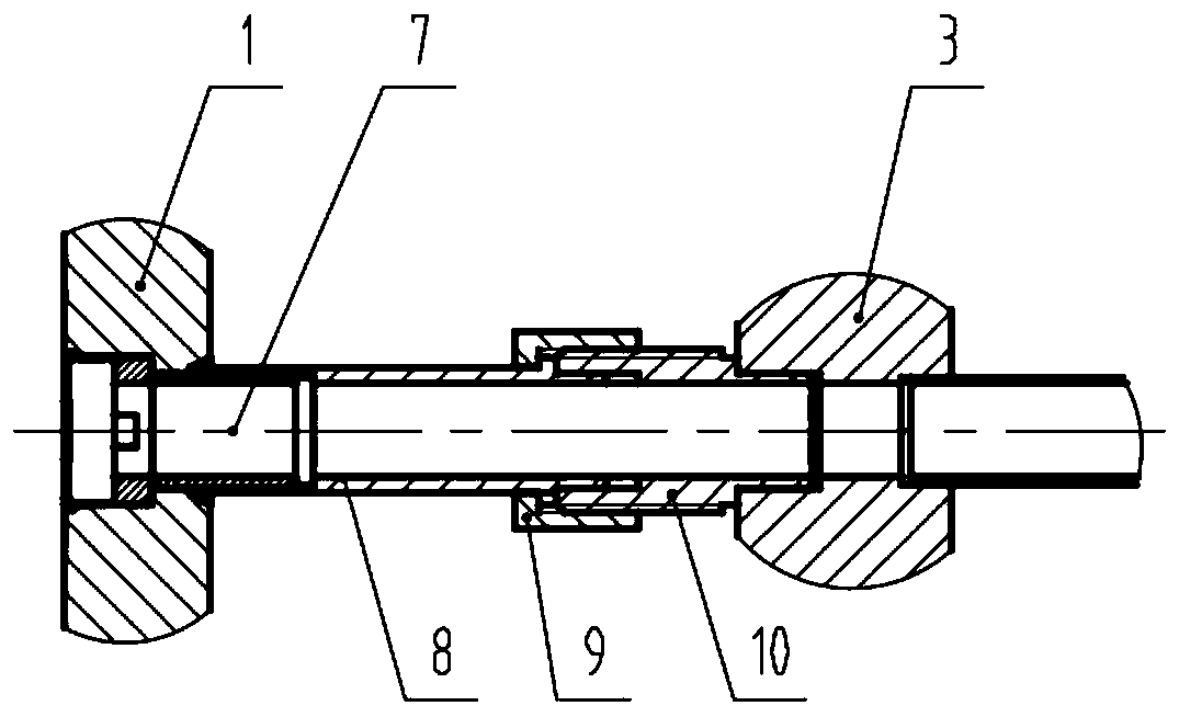 Fuel assembly simulation device with adjustable fuel rod clamping force