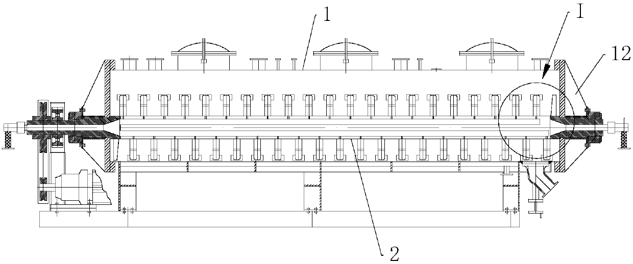 Horizontal type self-cleaning pressure-bearing solid-phase reaction kettle