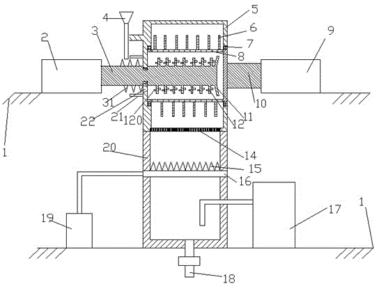 Nut protein extracting device with output tube and primary auxiliary teeth