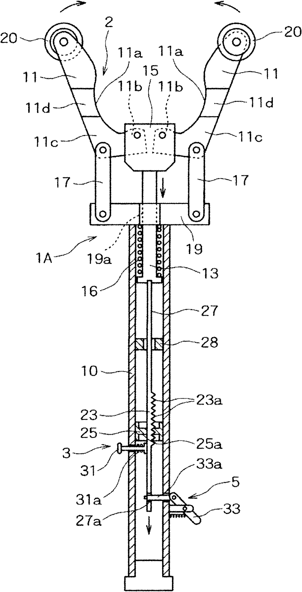 Openable and closable two-pronged body holding device
