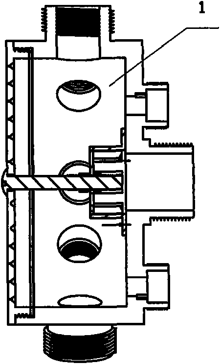 Spray nozzle structure capable of regulating diameter of fogdrops rotationally along circumferential direction