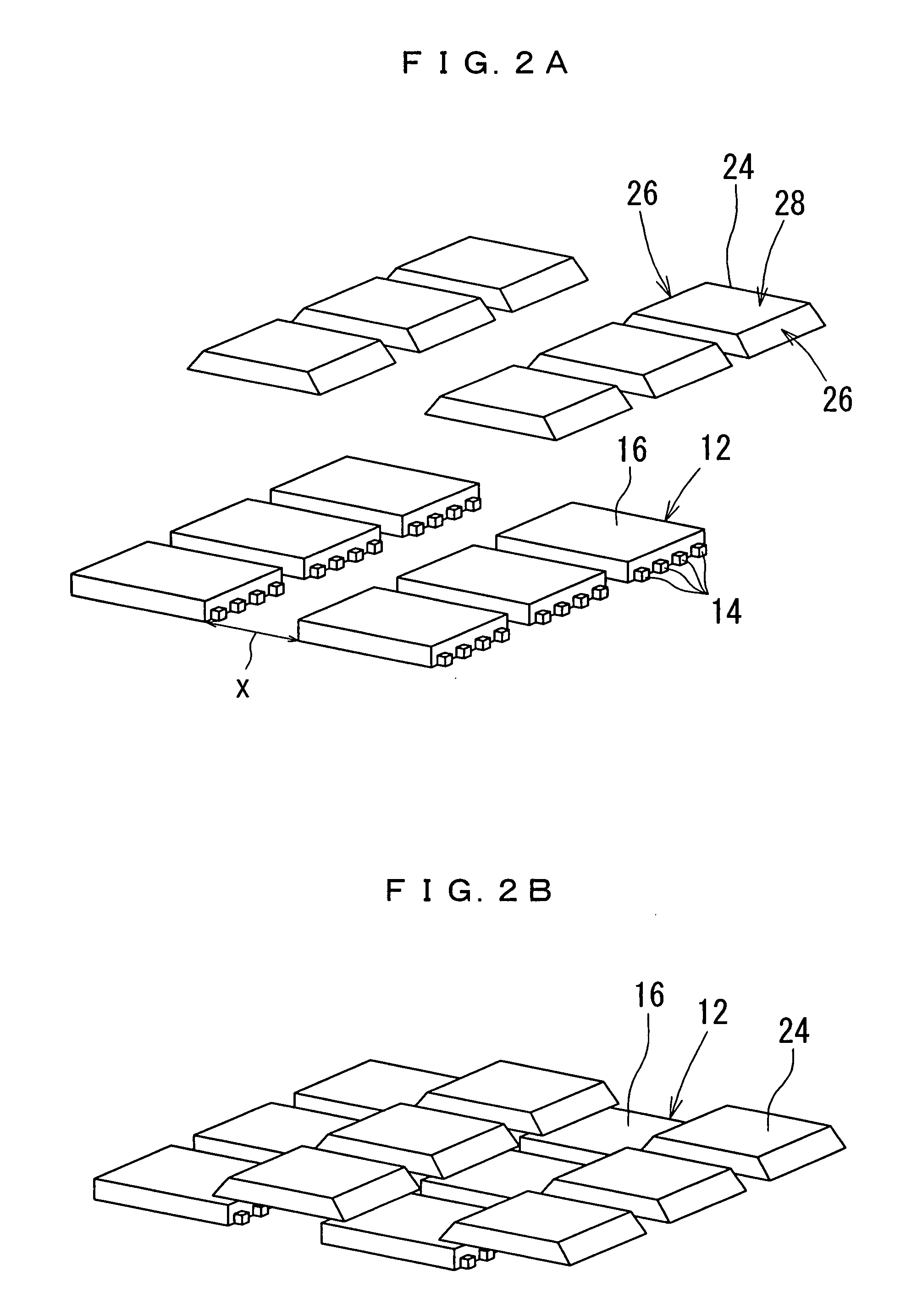 Spread illuminating apparatus of multiple panel type