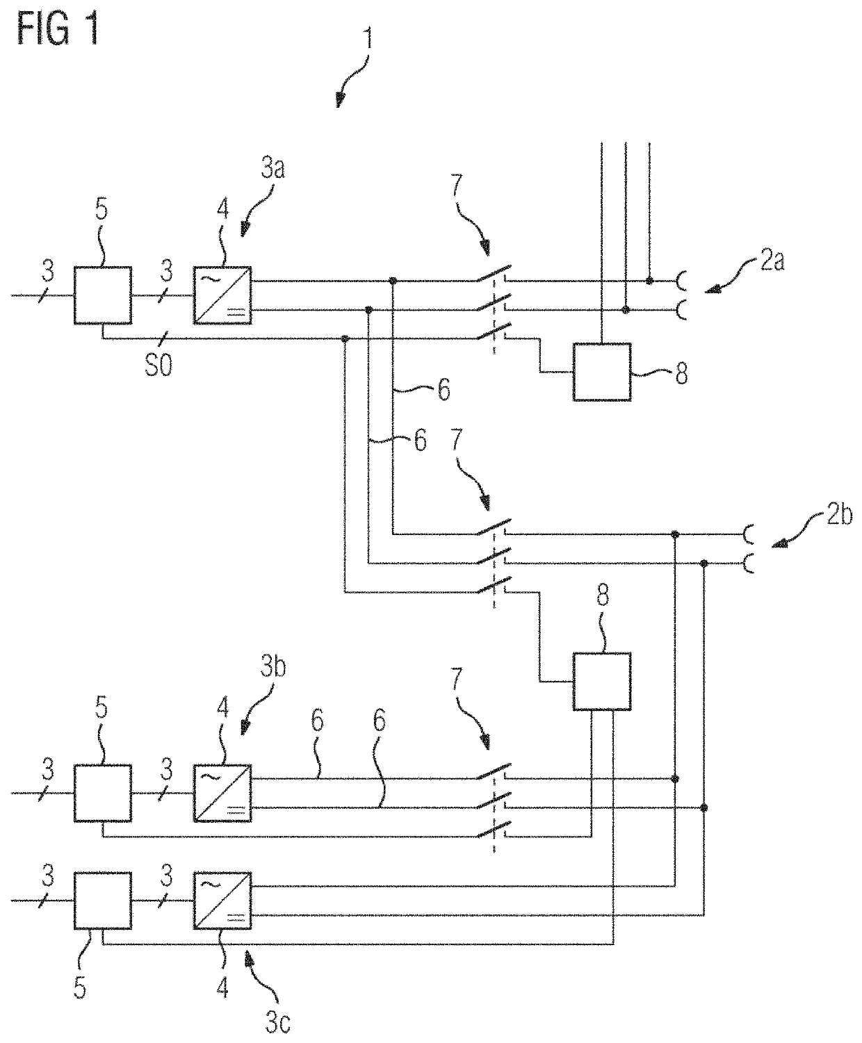 Charging station for charging electric vehicles with distributed energy measurement and method