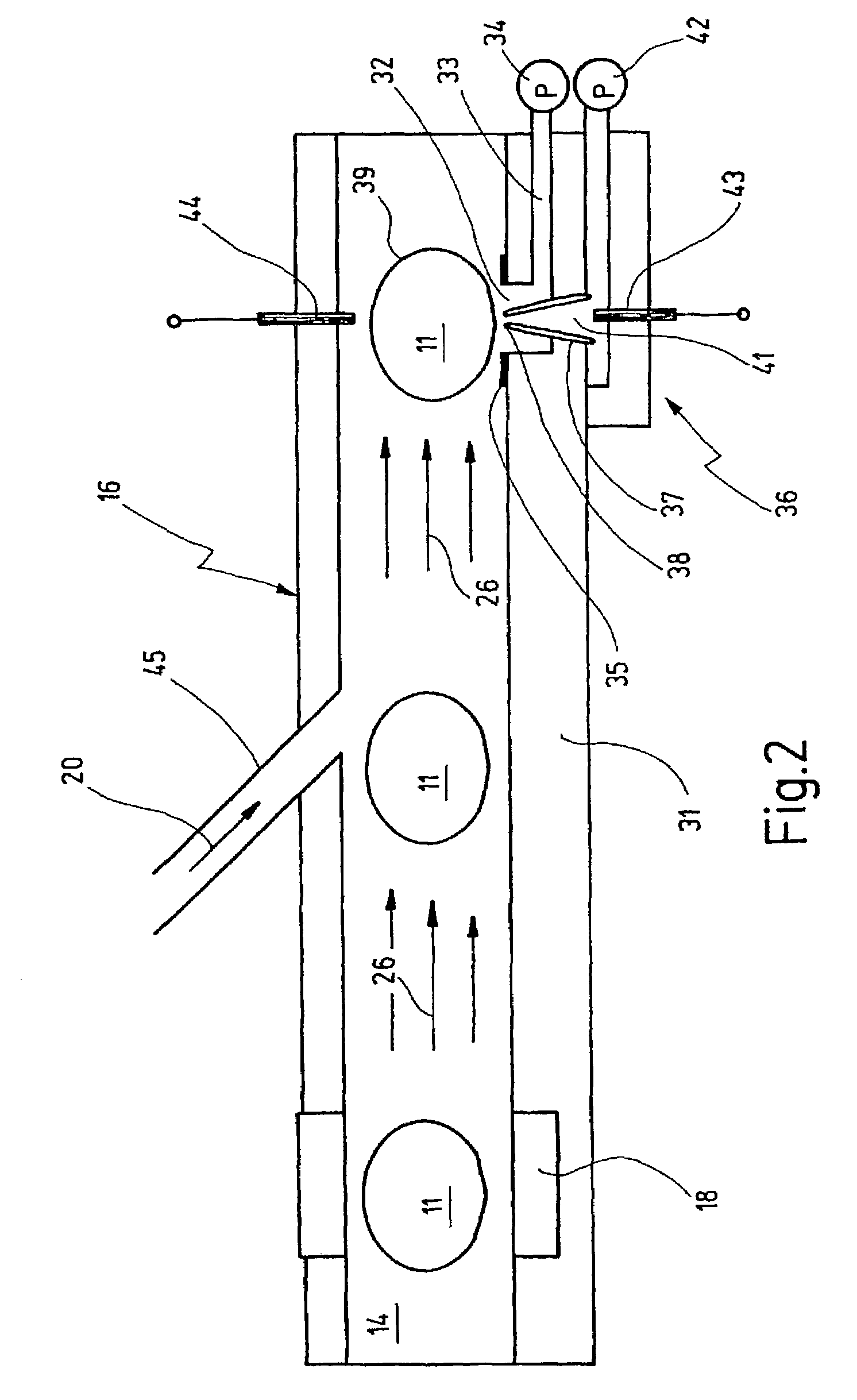 Apparatus and method for electrically contacting biological cells suspended in a liquid