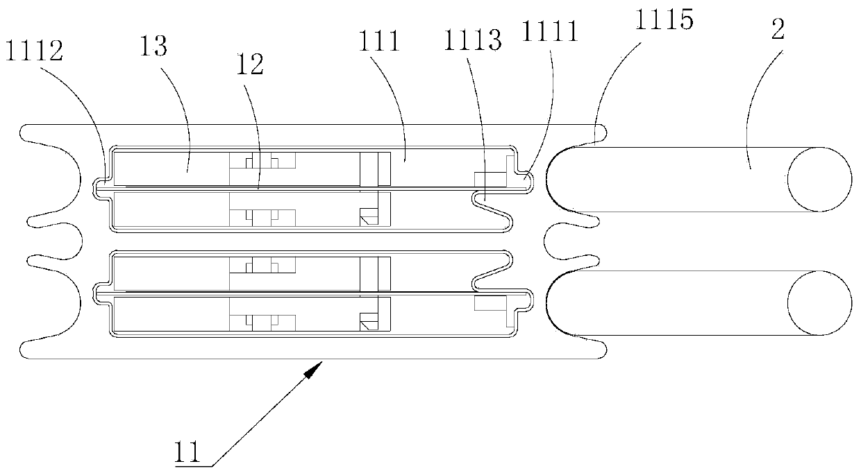 Microwave device cavity, microwave device and antenna