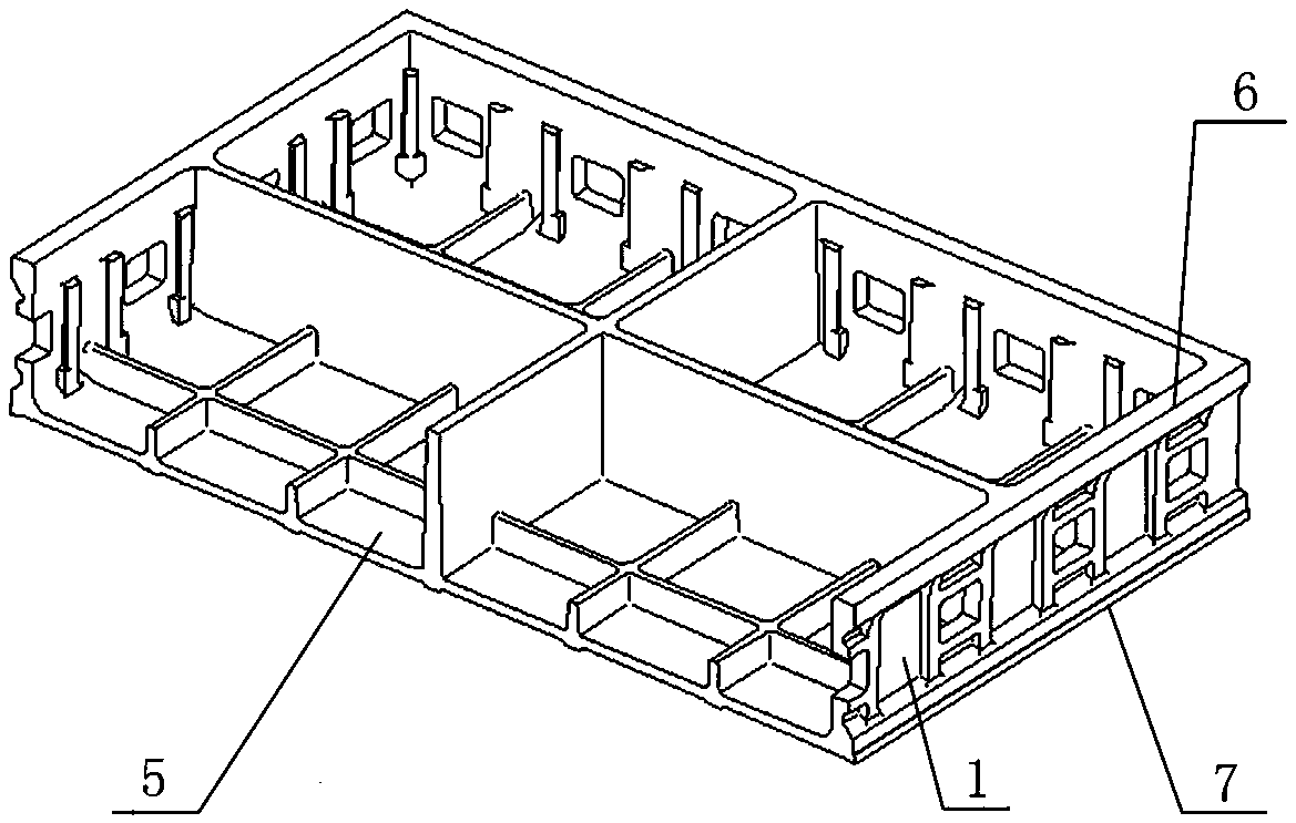 Plastic formwork with self-sealing structure and sealing method for plastic formwork