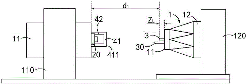 Obtaining device and obtaining method for position of central axis of main shaft of machine tool