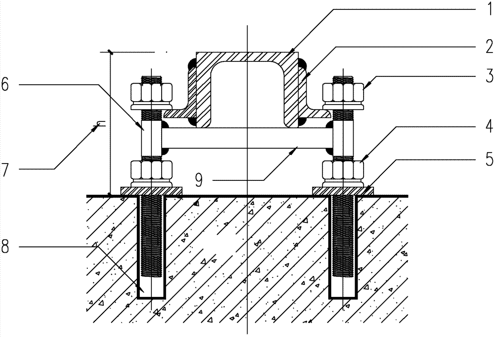 Fixed height-adjustable steel rail support capable of controlling paving thickness of cast-in-situ concrete