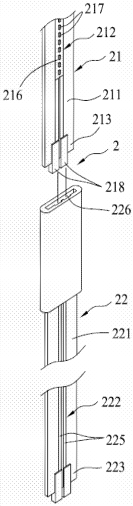 Elastic electric conduction device and lamp employing same