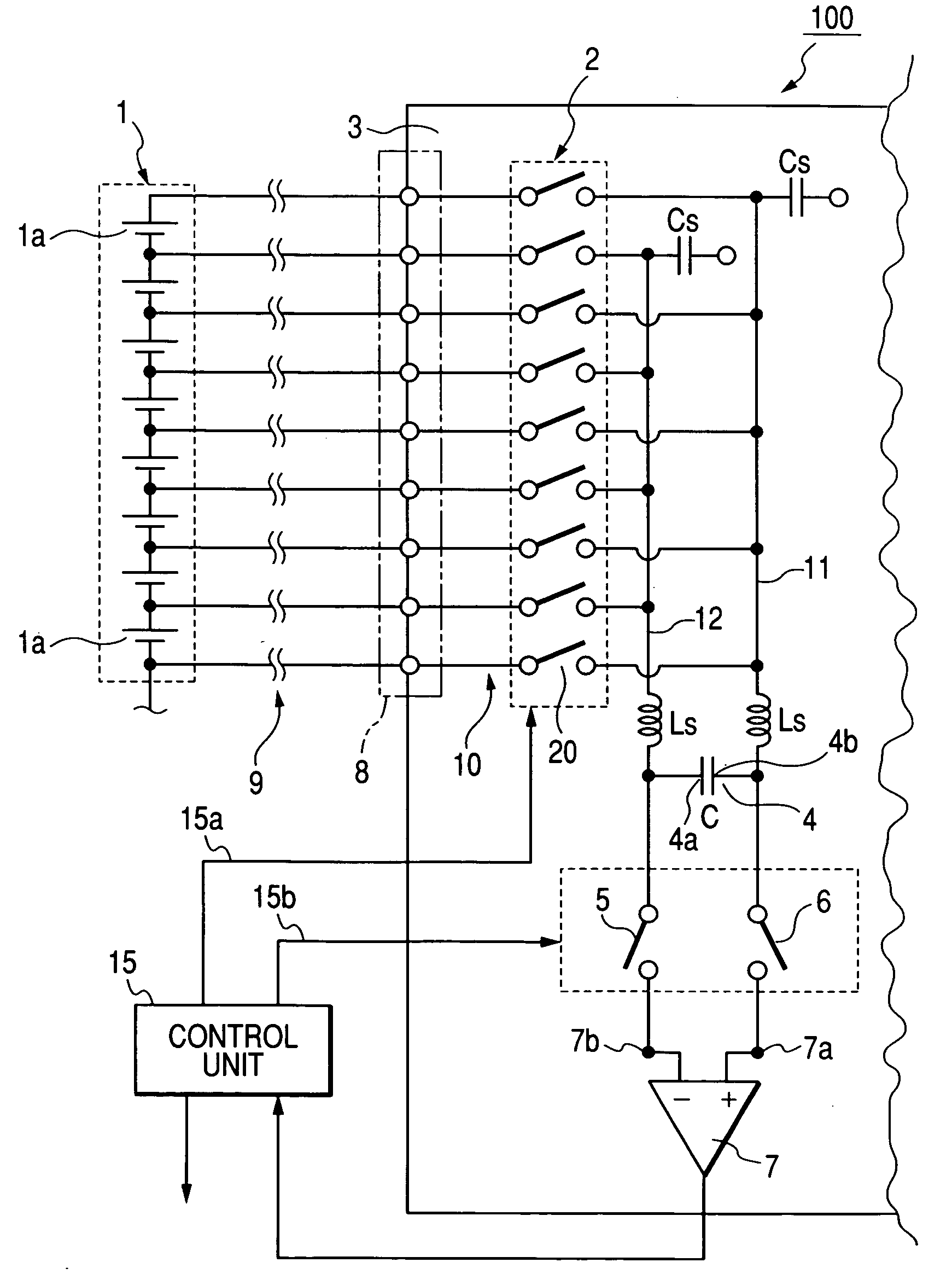 Flying capacitor type battery voltage detector