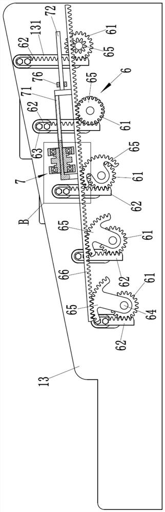 A hydraulically supported training ladder