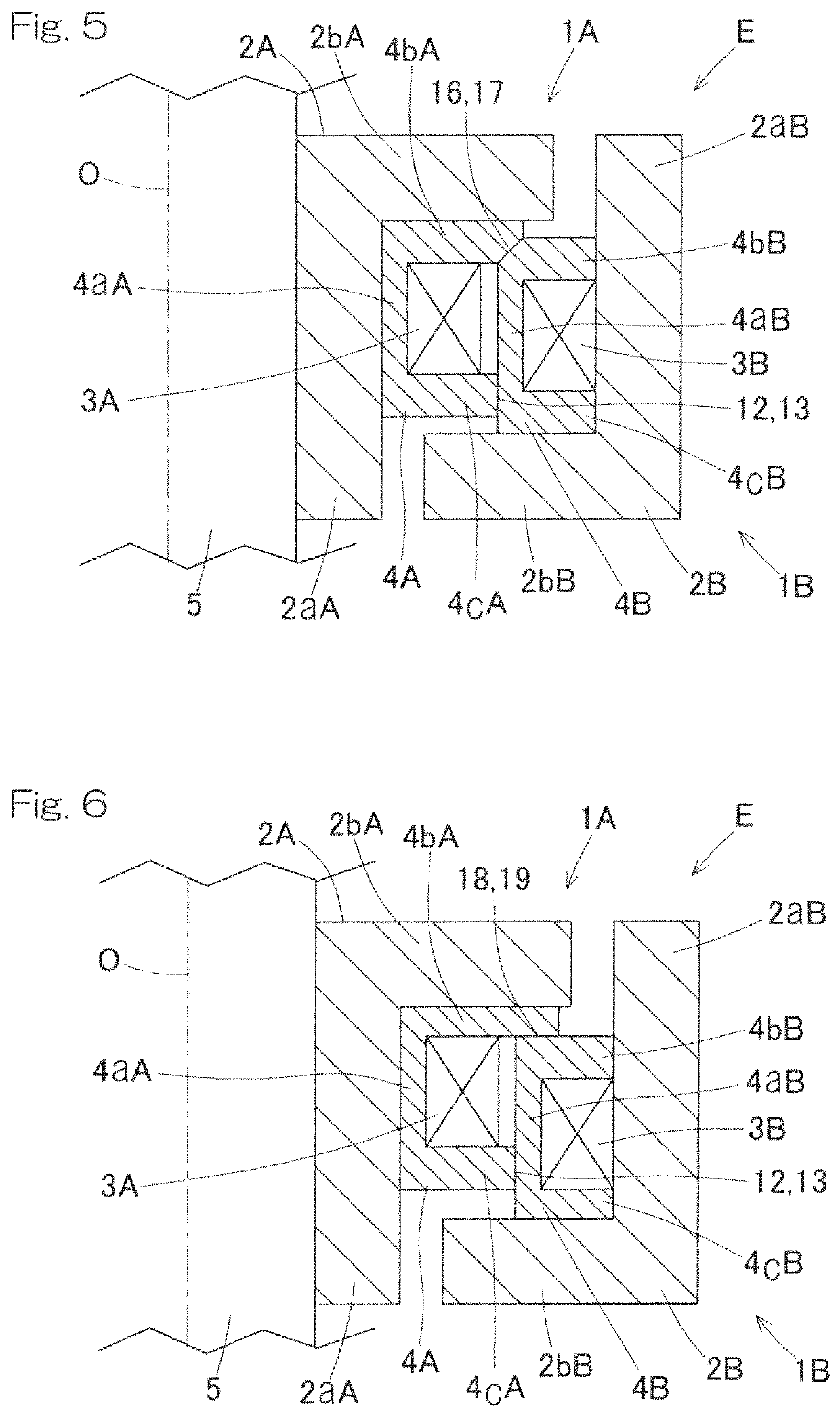 Electric transmission device in relatively rotating parts