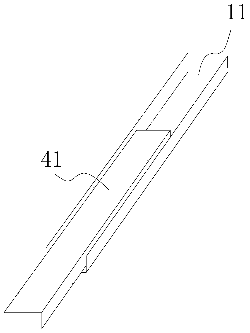 Sewage interception spout for easy cleaning