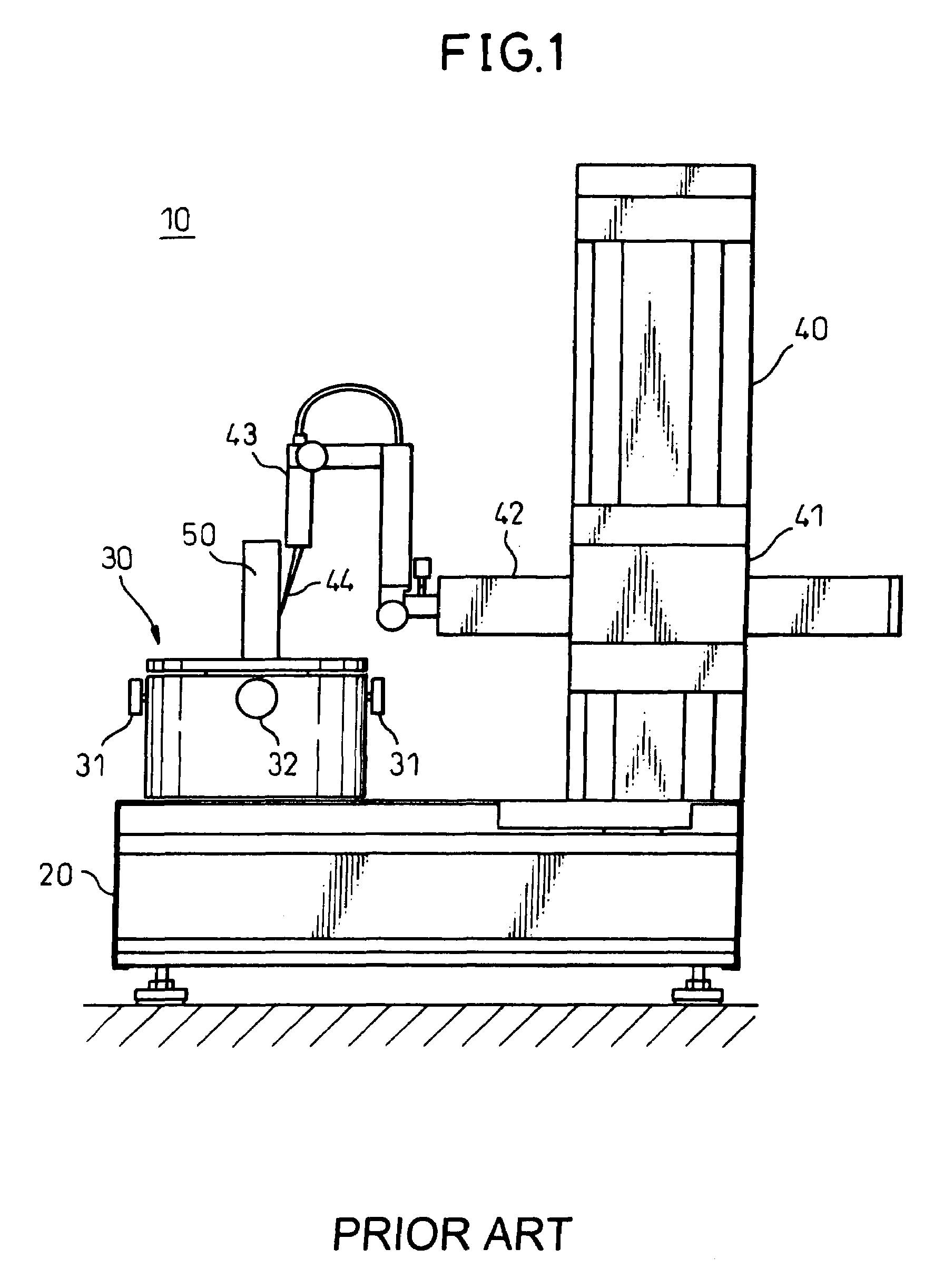 Device for measuring circularity and cylindrical shape
