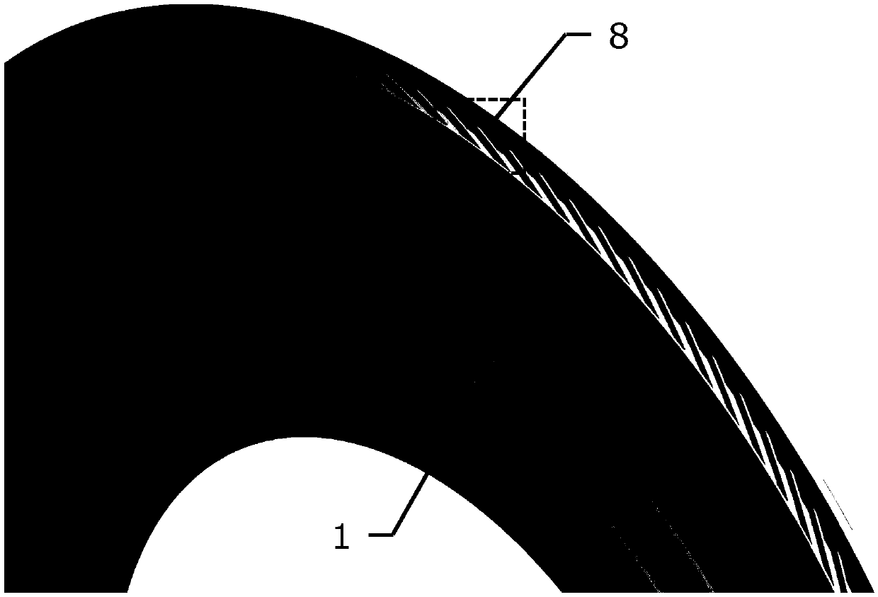 Radial wheel edge sealing structure with internal splines